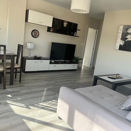 Apartamento Luxury En ฟูเอนฮิโรลา ภายนอก รูปภาพ