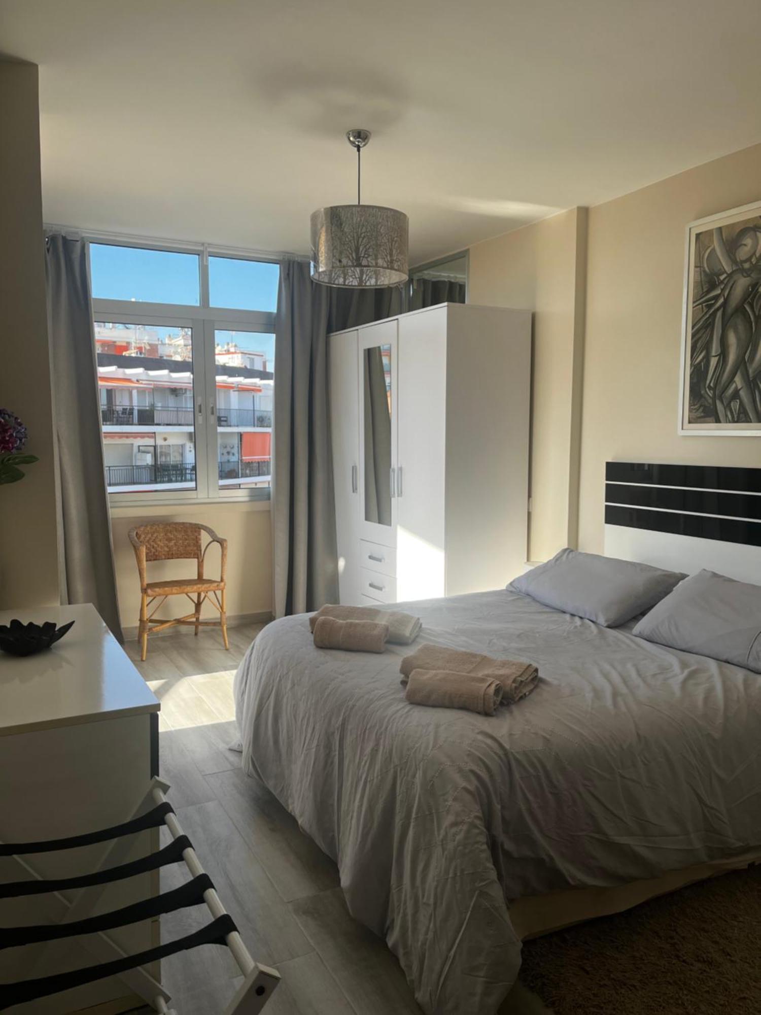Apartamento Luxury En ฟูเอนฮิโรลา ภายนอก รูปภาพ